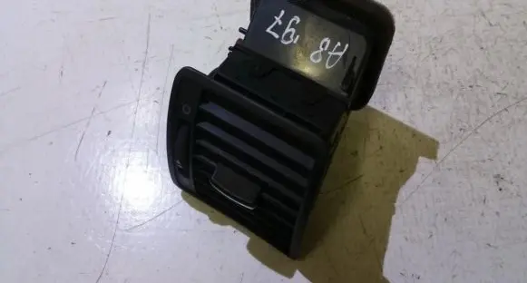 Audi A8 S8 D2 4D Dash center air vent grill 4d0820902e