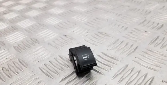 Volkswagen Jetta VI Electric window control switch 7L6959855B