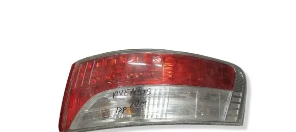 Toyota Avensis T270 Rear/tail lights 08051