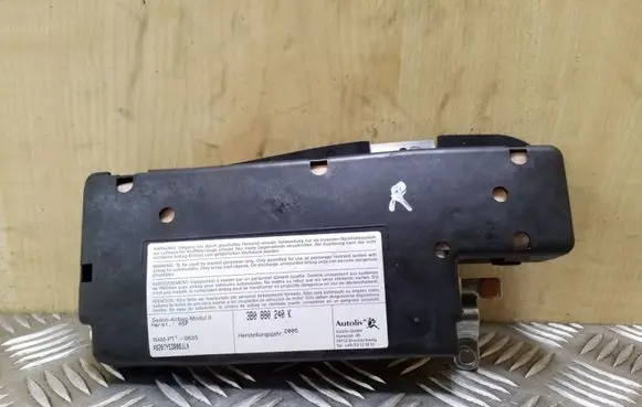 Volkswagen PASSAT B5.5 Seat airbag 3B0880240K