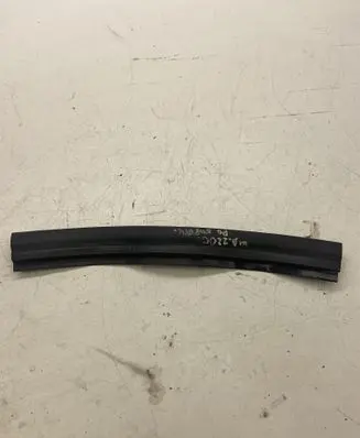 Mercedes-Benz C AMG W204 Engine compartment rubber A2046280998