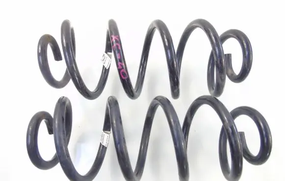 Volvo XC40 Rear coil spring 32246199