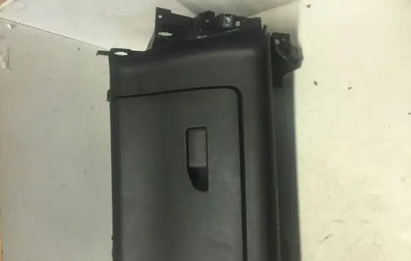 Peugeot Partner Glove box 00231484