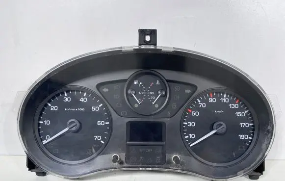 Peugeot Partner Speedometer (instrument cluster) 555001310104