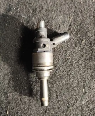 Audi S5 Fuel injector 06e036g