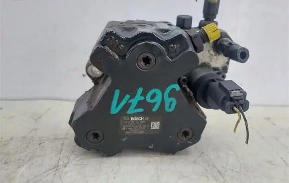 Fiat Grande Punto Fuel injection high pressure pump A6400700701