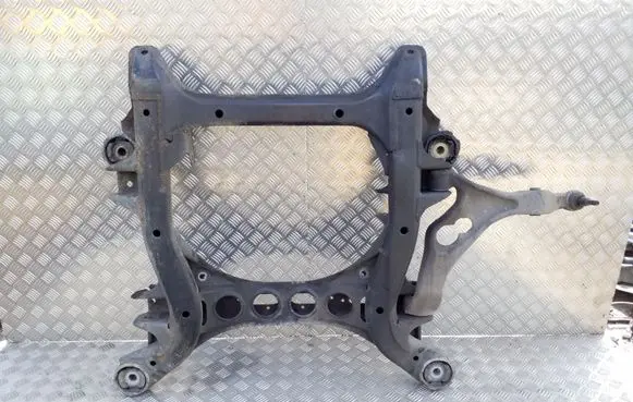 Audi Q7 4L Front subframe 7L0400025