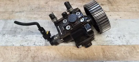Opel Vectra C Fuel injection high pressure pump 0445010156