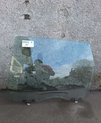 Renault Scenic III - Grand scenic III Rear door window glass 43R00048 E000292 DOT24M188AS2