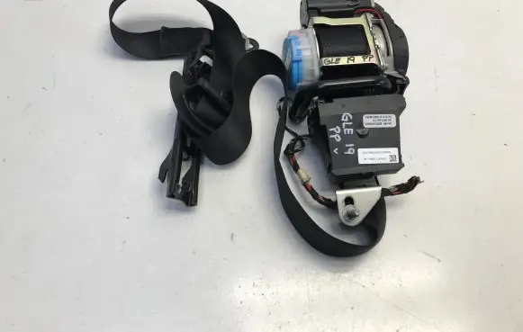 Mercedes-Benz GLE W167 Front seatbelt 309468099228