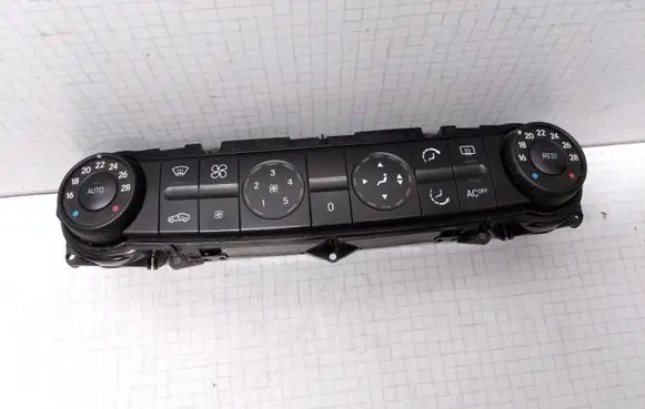 Mercedes-Benz E W211 Climate control unit 2118300090 H24400055010