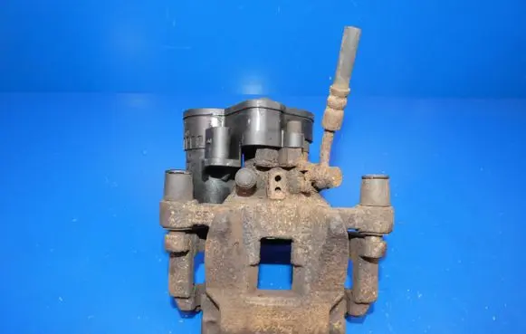 Rear brake caliper