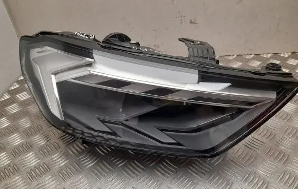 Audi A1 Headlight/headlamp 82A941034E