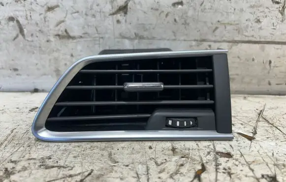 Peugeot 508 Dashboard side air vent grill/cover trim 9686445377