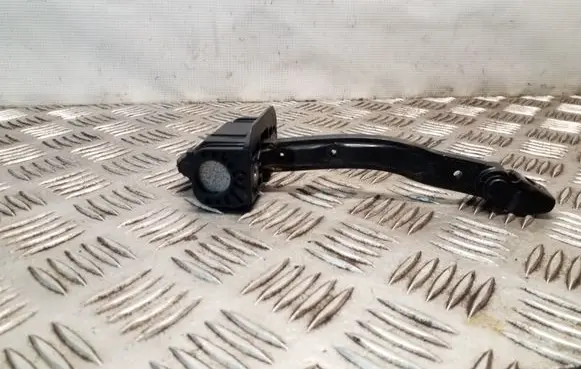 BMW 5 F10 F11 Front door check strap stopper 7182005