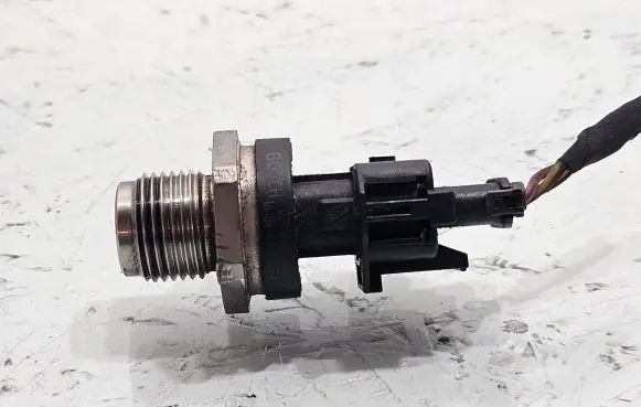 KIA Sportage Fuel pressure sensor 0281006404