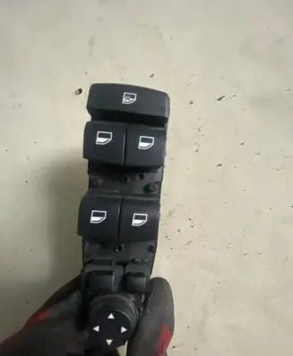 BMW X3 F25 Electric window control switch 9208111 050811 L10361