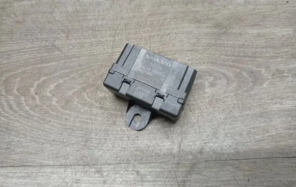 Volvo S80 Seat heating relay 30774276 211636