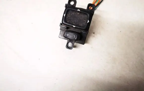 Mazda 6 Wing mirror switch 183608