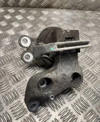 Nissan X-Trail T32 Engine mount bracket 112114BA0A