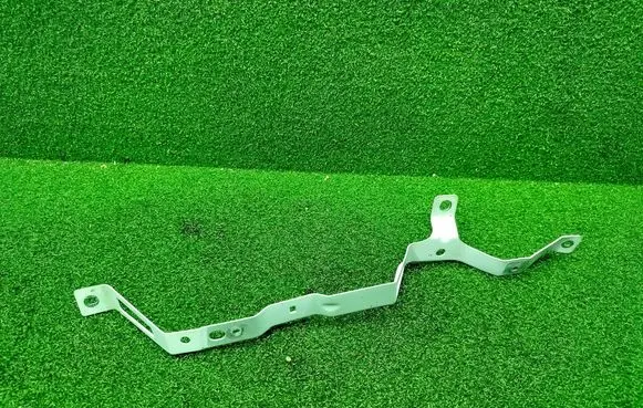 Renault Koleos II Fender mounting bracket 641341345R