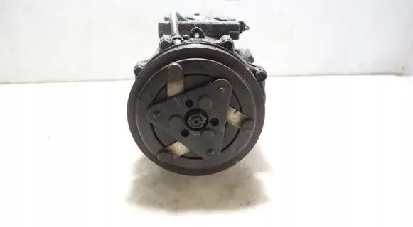 Volvo V50 Air conditioning (A/C) compressor (pump)