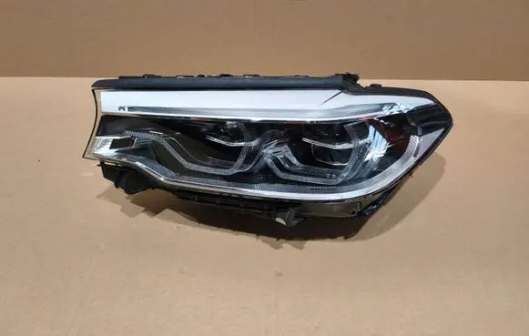 BMW 5 G30 G31 G38 Headlight/headlamp 8499121 10396110009