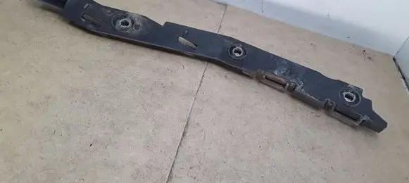 Citroen C4 Grand Picasso Fender mounting bracket 9656671080