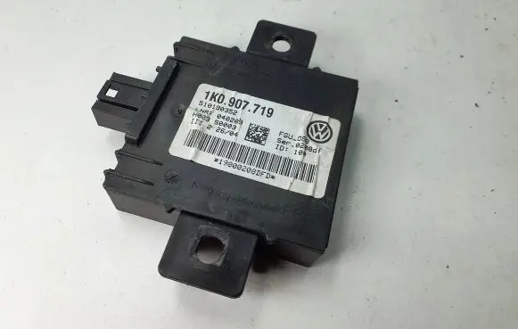 Volkswagen Golf V Alarm control unit/module 1K0907719 510190352