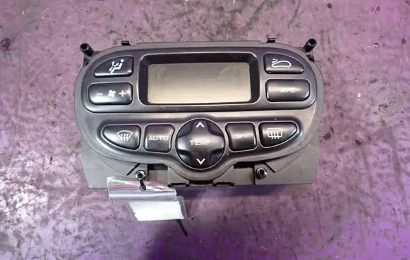 Citroen Xsara Picasso Climate control unit 