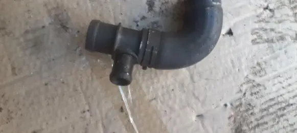 Ford Galaxy Engine coolant pipe/hose