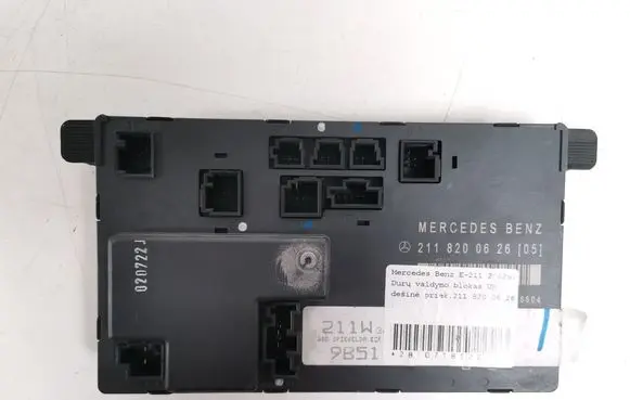 Mercedes-Benz E W211 Door control unit/module A2118200626