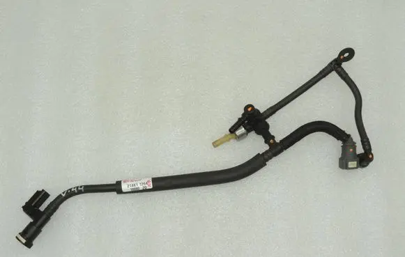 Volvo V40 Cross country Fuel injector supply line/pipe 31355833