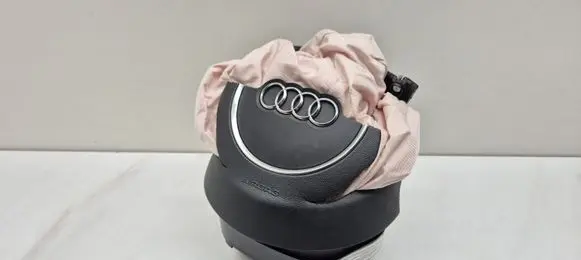 Audi Q3 8U Steering wheel airbag 8V0880201L 8V0880201L6PS