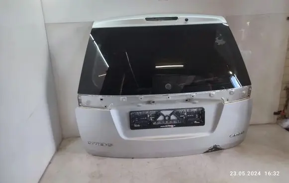 KIA Carens II Tailgate/trunk/boot lid