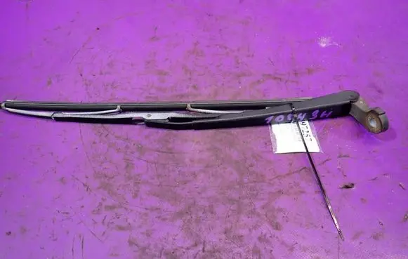 Audi A3 S3 8L Rear wiper blade arm