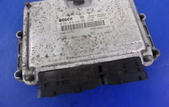 Renault Megane II Engine control unit/module ECU 8200199726