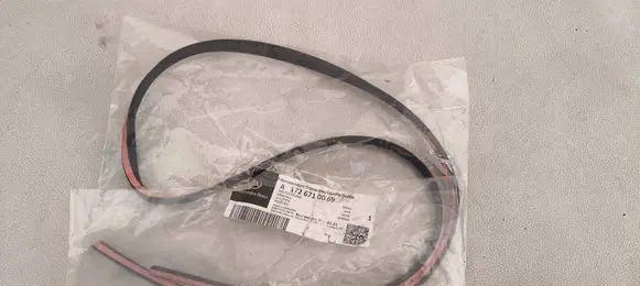 Mercedes-Benz SLK R172 Windshield trim A1726710069