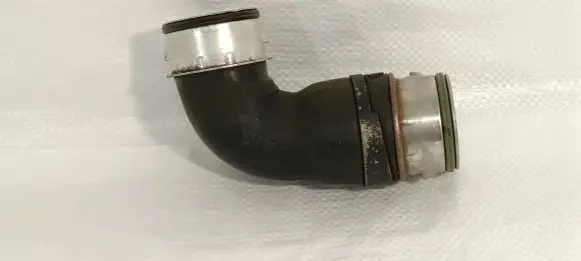 Volkswagen Golf V Intercooler hose/pipe 1T0145790B