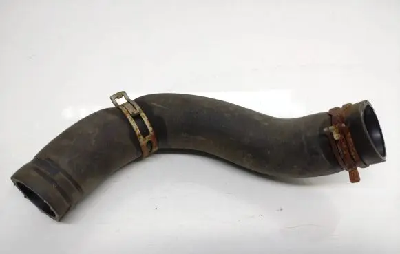 Volvo V60 Engine coolant pipe/hose