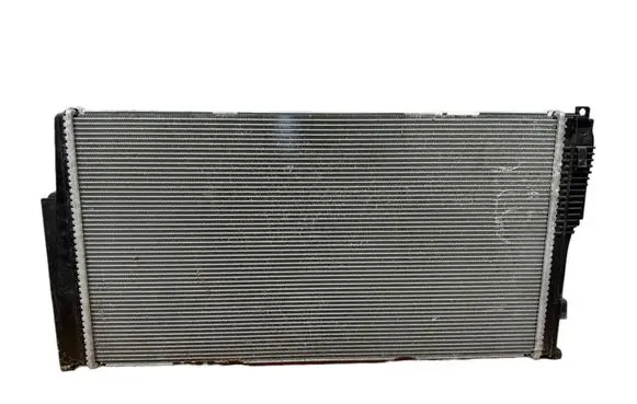BMW 4 F36 Gran coupe Coolant radiator 17118482946 8482946 15272311