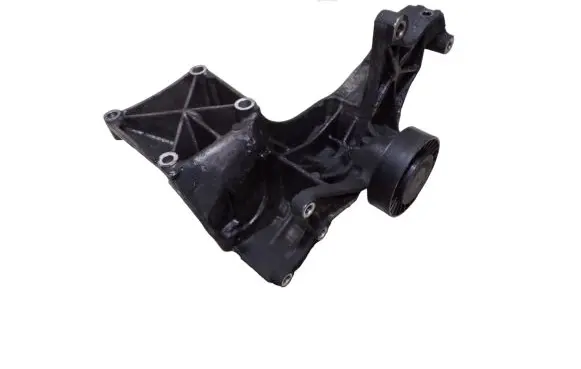 Volkswagen Transporter - Caravelle T4 Generator/alternator bracket 074145169D