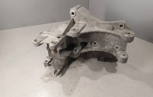 Citroen C5 Engine mounting bracket 96348183 96348179
