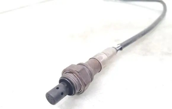 Volkswagen PASSAT B6 Lambda probe sensor 03G906262B