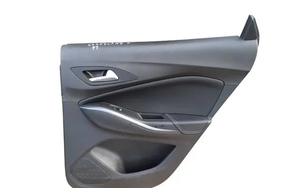 Opel Grandland X Coupe rear side trim panel YP000877YX