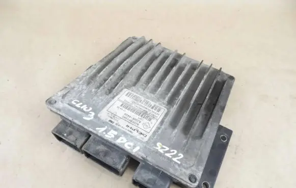 Renault Clio III Engine control unit/module 8200911560 8200619409 R0410B034C