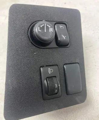 Nissan Qashqai+2 Wing mirror switch 68485JD000 P10970A77000 K77770