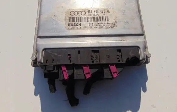 Audi A6 S6 C5 4B Engine control unit/module 0281010154 4B0907401AA