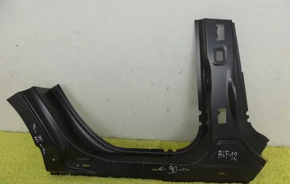 Volvo XC60 (B) Pillar trim (exterior) 