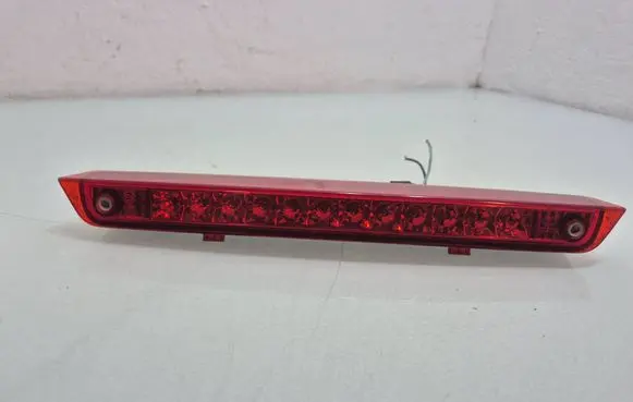 Opel Antara Third/center stoplight 